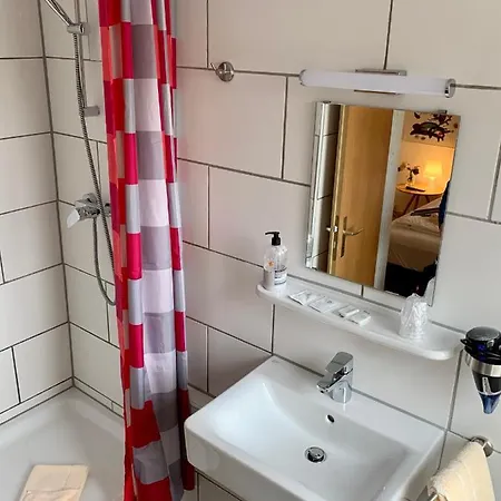 Reutiner Hof Otel 2*
