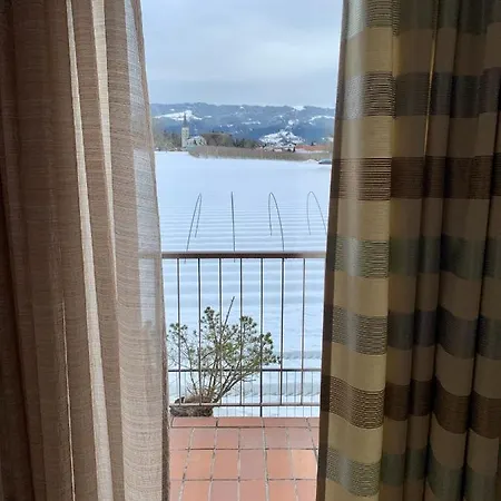Reutiner Hof Otel Lindau (Bodensee)